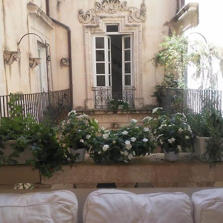 Ortigia Family House Apartment Сиракуза Екстериор снимка