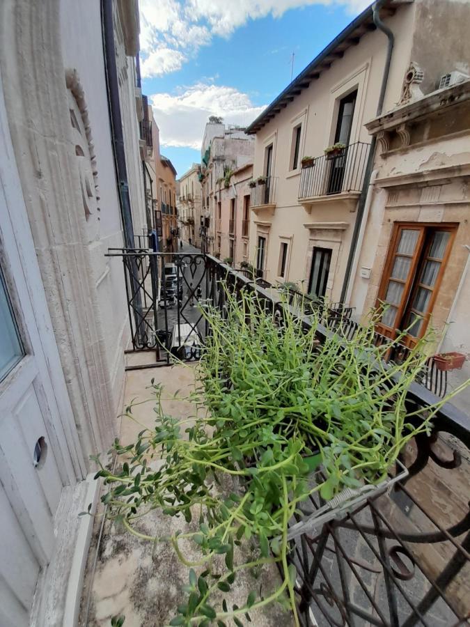 Ortigia Family House Apartment Сиракуза Екстериор снимка