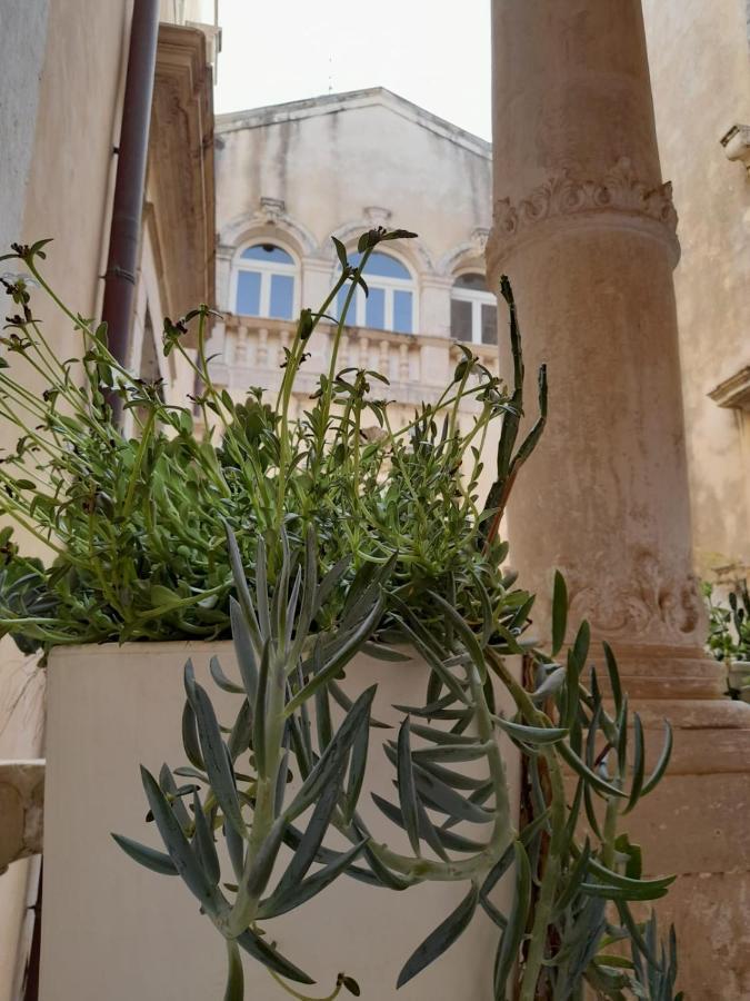 Ortigia Family House Apartment Сиракуза Екстериор снимка