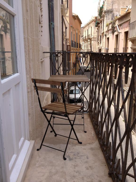 Ortigia Family House Apartment Сиракуза Екстериор снимка