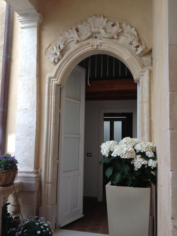 Ortigia Family House Apartment Сиракуза Екстериор снимка